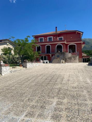 Bifamiliare in vendita a Cervaro
