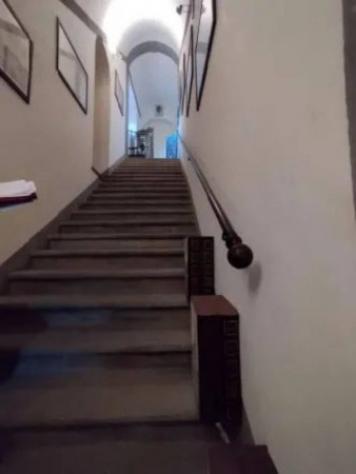 Immobile in asta di 218 m² con più di 5 locali in vendita a Vaiano - Foto 3