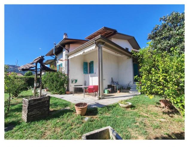Casa singola in affitto a Carrara 320 mq Rif: 1424542 - Foto 2