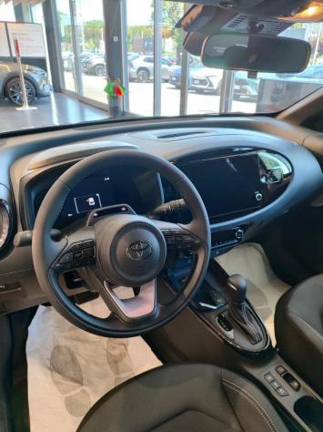Toyota Aygo X 1.5 Hybrid 115 CV 5 porte Premium - Foto 6