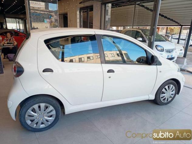 TOYOTA Aygo 1.0 12V VVT-i 5 porte Lounge rif. 23802140 - Foto 6