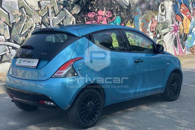 Lancia Ypsilon Ypsilon 1.0 FireFly 5 porte S&S Hybrid Ecochic Silver - Foto 5