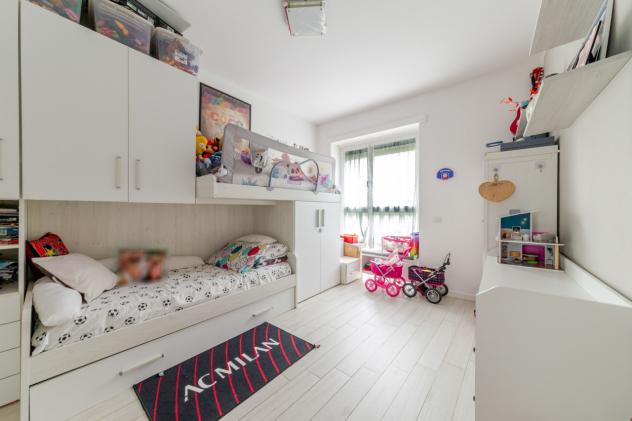 ZONA LORENTEGGIO SPLENDIDO TRILOCALE RISTRUTTURATO 2 CAMERE 2 BAGNI 2 BALCONI . MM4 - Foto 11