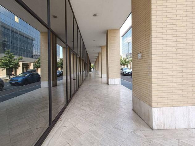Immobile di 279 m² con più di 5 locali in affitto a Sesto San Giovanni - Foto 13