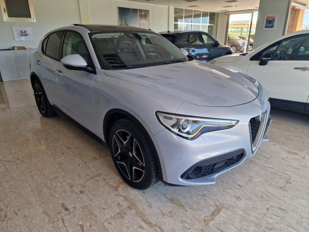 Alfa Stelvio 190 CV Q4 TETTO - Foto 4
