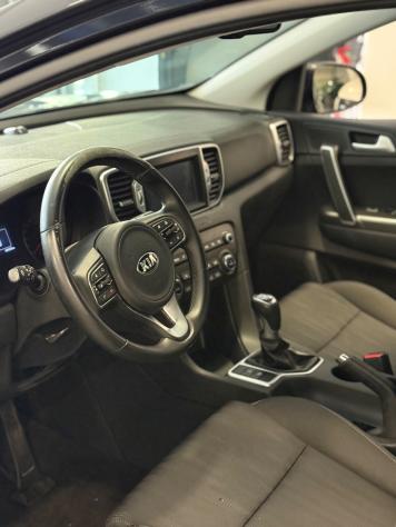 Kia Sportage 1.7 CRDI 2WD Active - Foto 8