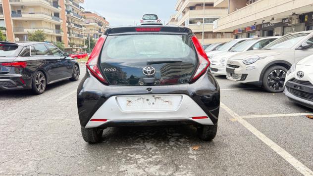Toyota Aygo Connect 1.0 VVT-i 72 CV 5 porte x-play LED NAVI KAMERA PDC CERCHI 16 BLUETOOTH - Foto 5