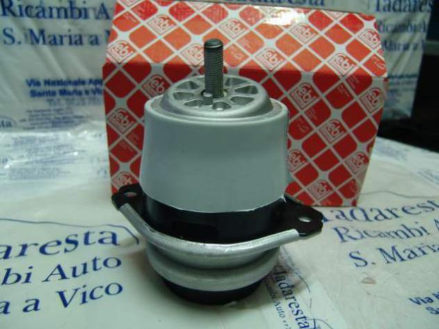 Supporto motore audi q7 3.0 tdi 7l8199131 - Foto 3