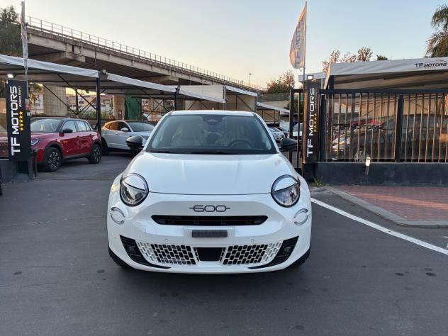 Fiat 600 Hybrid 110 CV DCT MHEV La Prima KM0 - Foto 2
