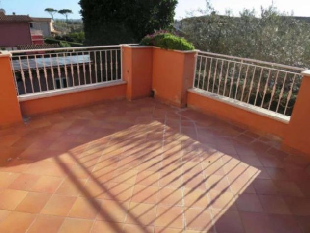 Immobile in asta di 280 m², box auto in vendita a Ladispoli - Foto 2