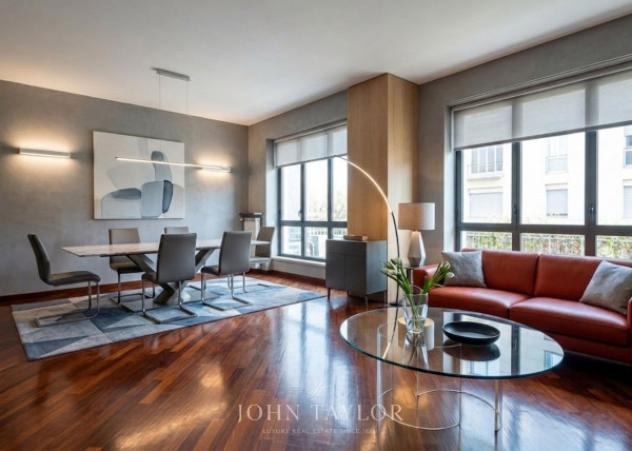 Appartamento di 155 m² con 5 locali e box auto doppio in vendita a Milano - Foto 2