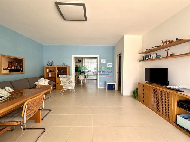 Rif. 2480 - Villa a schiera con verande e giardino a Marina di Ragusa - Foto 7