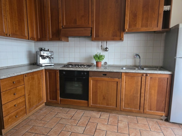🏡 SAN ROCCO A PILLI – LUMINOSO 5 VANI ALL'UNTIMO PIANO , GARAGE E GIARDINO - Foto 8