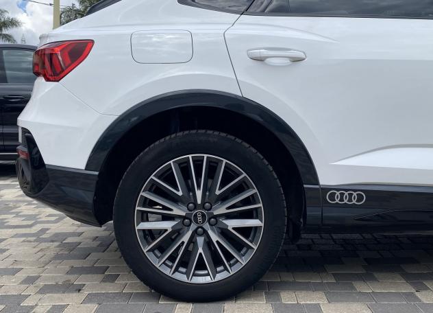 Audi Q3 SPB S Line interno ed esterno 2.0 TDI 200CV S-Tronic quattro 40 - Foto 8
