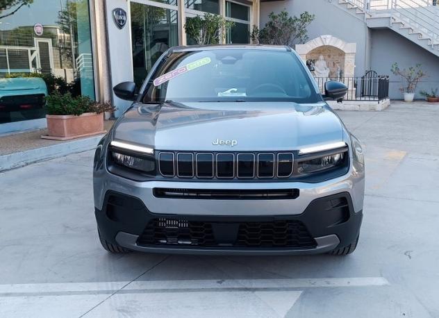 Jeep Avenger e-Hybrid Longitude 1.2 110cv DCT MHEV - Foto 2