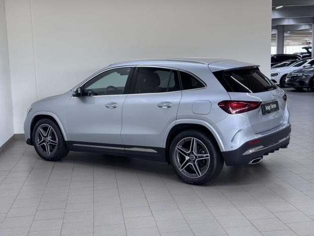 Mercedes-Benz GLA GLA 180 AMG Line LED CAMERA 360 KEYLESS - Foto 5
