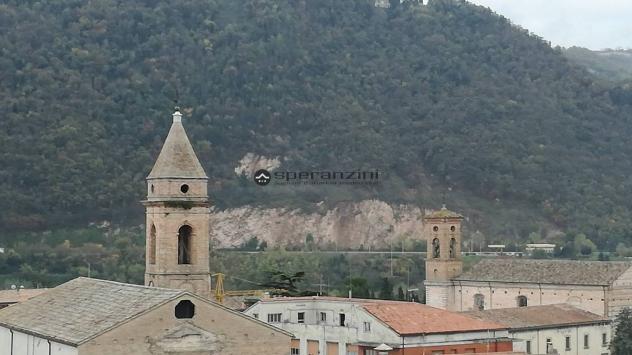 Fossombrone soluzione abitativa con ingresso autonomo in zona centralissima
a fossombrone, in una zona centralissima e adiacente al centro storico, pr - Foto 12