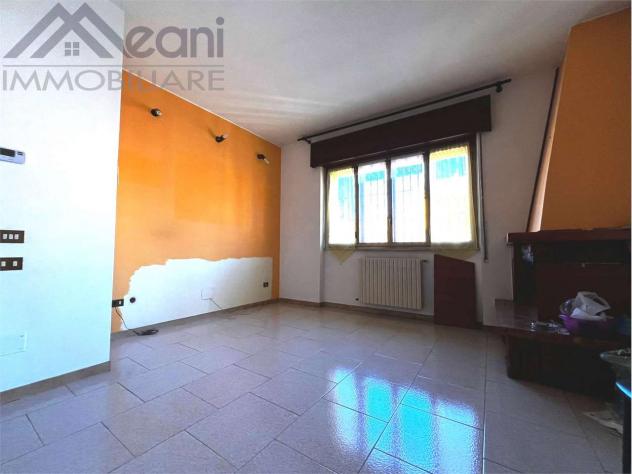 311 - APPARTAMENTO DI 3 LOCALI CON CAMINO IN VILLA BIFAMILIARE - Foto 11