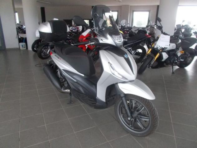 PIAGGIO Beverly 300 i.e. SPORT ABS asr rif. 23922371 - Foto 3