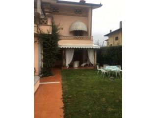 Appartamento in affitto a Forte dei Marmi 80 mq  Rif: 1076907
