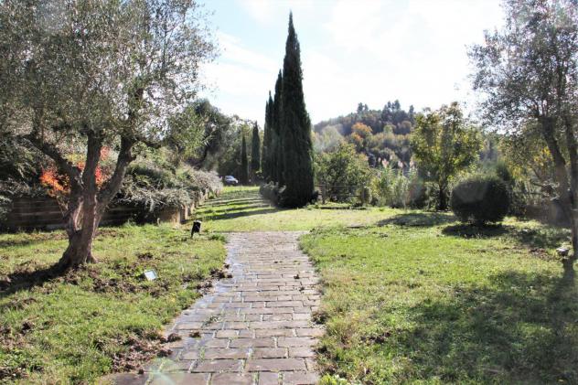 Splendido Casale Immerso nel Verde delle Colline Pisane della Valdera