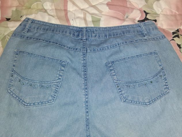 Pantaloni Jeans elasticizzati leggeri Capri / Pinocchietti Cotone Taglia Comoda - Foto 4