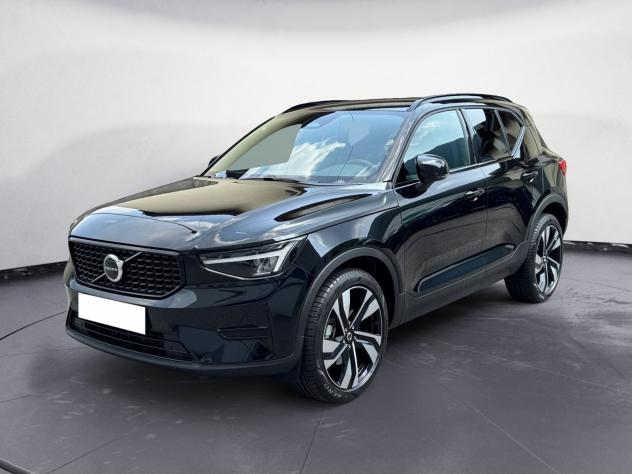 Volvo XC40 B3 automatico Plus Dark