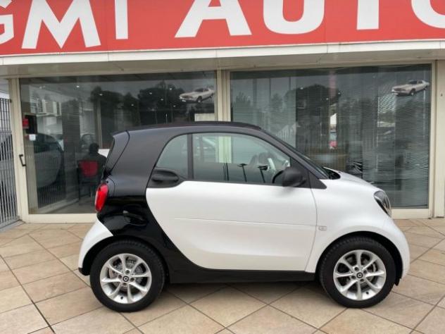 SMART ForTwo 1.0 71CV TWINAMIC CERCHI IN LEGA 15" rif. 16166430 - Foto 5