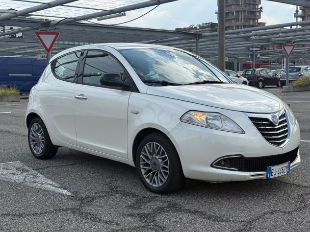 LANCIA YPSILON 3A SERIE anno 2011 - Foto 2