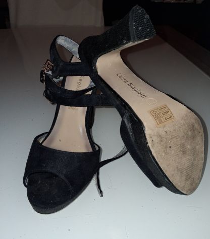 Laura Biagiotti eleganti - Foto 2