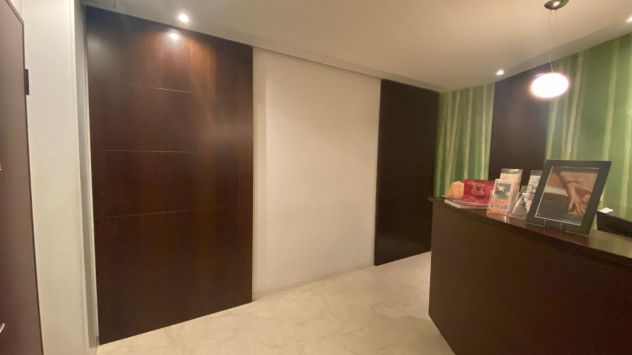PORTE SCORREVOLI ARTIGIANALI SU MISURA IN LEGNO MASSELLO - Foto 4