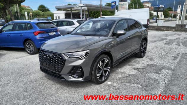 AUDI Q3 SPB 45 TFSI e S tronic Identity Black S-LINE rif. 23810585 - Foto 2