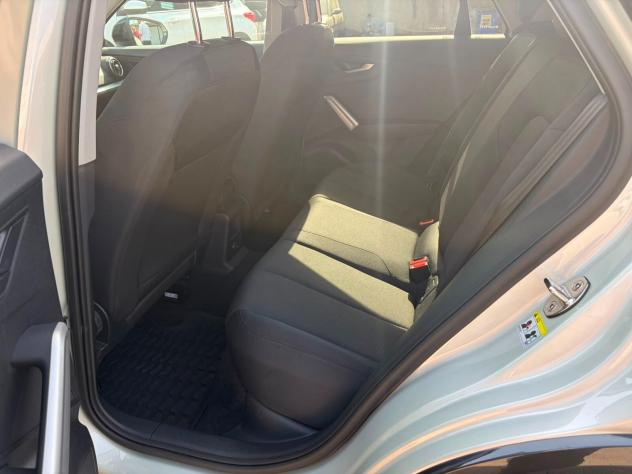 Audi Q2 35 TDI quattro S tronic Business - Foto 8