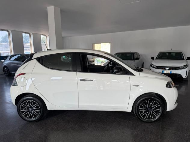 Lancia Ypsilon Ypsilon 1.0 firefly hybrid Gold s&s 70cv. - Foto 6