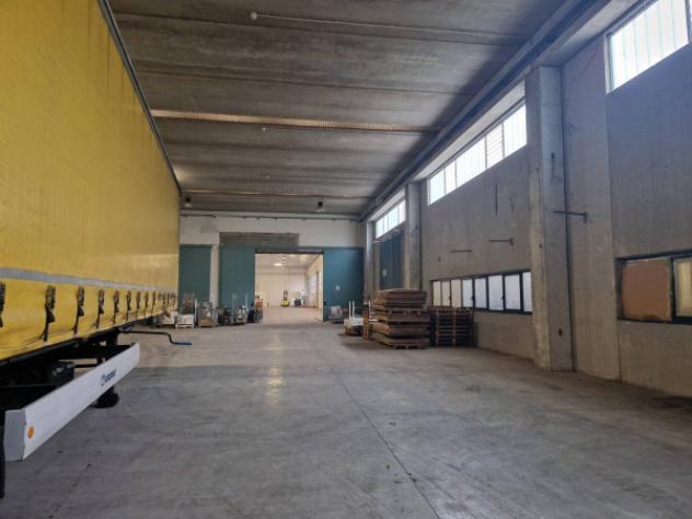 Immobile di 3577 m² con più di 5 locali in affitto a Settimo Milanese - Foto 18