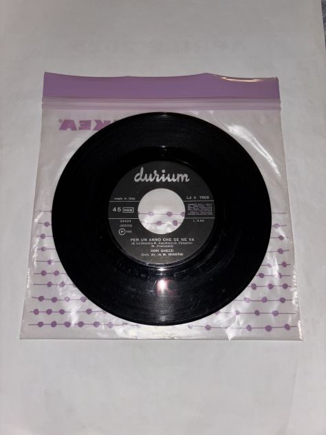 VINILE RARO 45:DORI GHEZZI”CASATSCHOK”-“PER UN ANNO CHE SE NE VA”1’STA - Foto 7