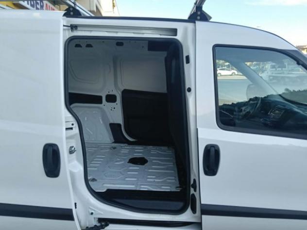 OPEL COMBO DOBLO 1.6 DISEL 105 CV rif. 23899812 - Foto 6