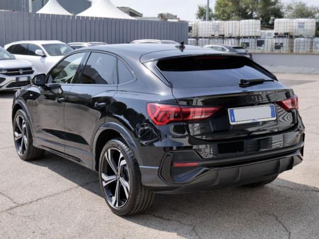 AUDI Q3 Sportback 2.0 (35) Tdi 150cv S-tr. Identity Black rif. 23992740 - Foto 3