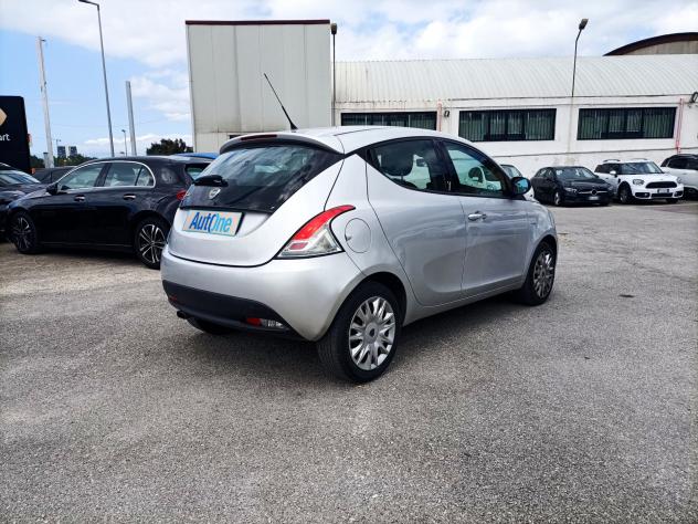 Lancia Ypsilon 1.2 69CV 5P PLATINUM - Foto 2