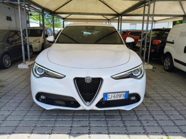 Alfa Romeo Stelvio 2.2 Turbodiesel 160 CV AT8 RWD Business - Foto 2