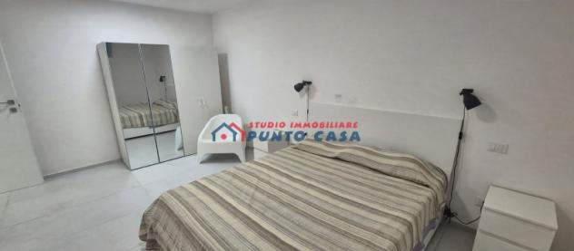 LUNGOMARE DANTE ALIGHIERI - Fronte Spiaggia - 100 mq, 3 vani oltre accessori. Residence esclusivo con piscina. Euro 130mila - Foto 9
