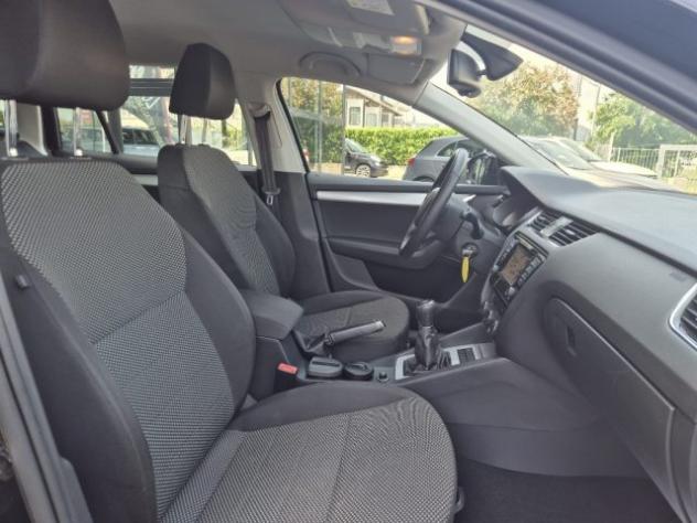 SKODA Octavia 1.6 TDI CR 105 CV Wagon Ambition rif. 23827079 - Foto 9