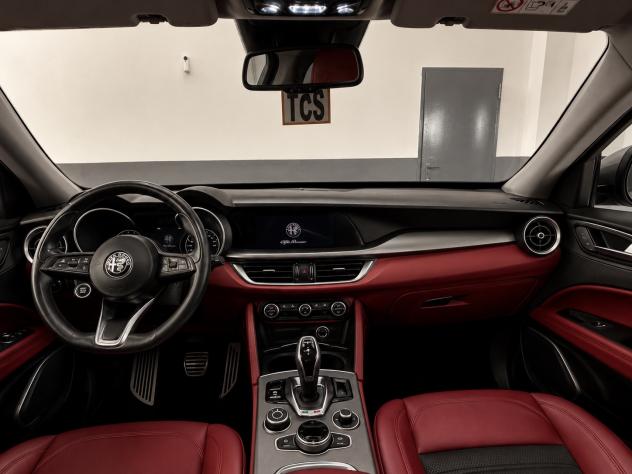 Alfa Romeo Stelvio 2.2 Turbodiesel 190 CV AT8 Q4 Sprint - Foto 3