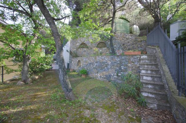 Alassio, villa trifamiliare con stupenda vista di tutto il golfo. - Foto 16