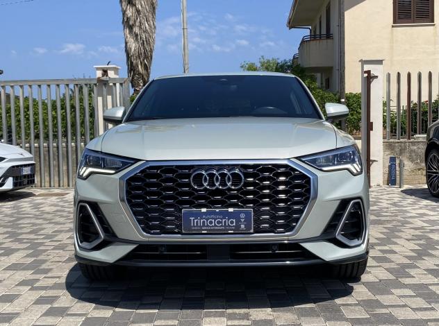 Audi Q3 SPB S line interno ed esterno 2.0 TDI 150CV s-tronic 35 - Foto 2