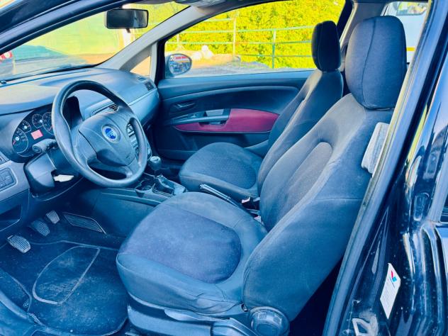 Fiat Grande Punto 1.3 MJT 75 CV commercianti - Foto 9