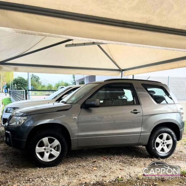 SUZUKI Grand Vitara 1.9 DDiS 4X4 3 porte NEOPATENTATI rif. 24170692 - Foto 2