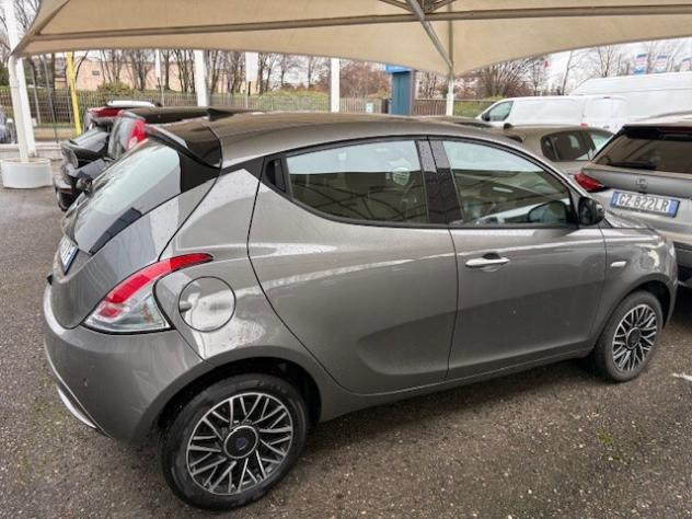 Lancia Ypsilon 1.0 FireFly 5 porte S&S Hybrid Platino - Foto 10