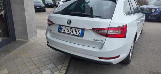 Skoda Superb 1.6 TDI DSG Wagon Ambition - Foto 7