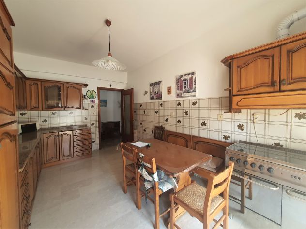 6 vani luminosissimi con balconata Borgo Fornari - Foto 8